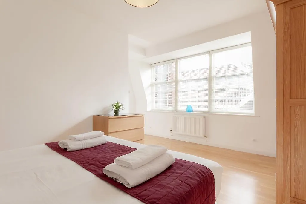 Roomspace Serviced Apartments - Groveland Court لندن المملكة المتحدة
